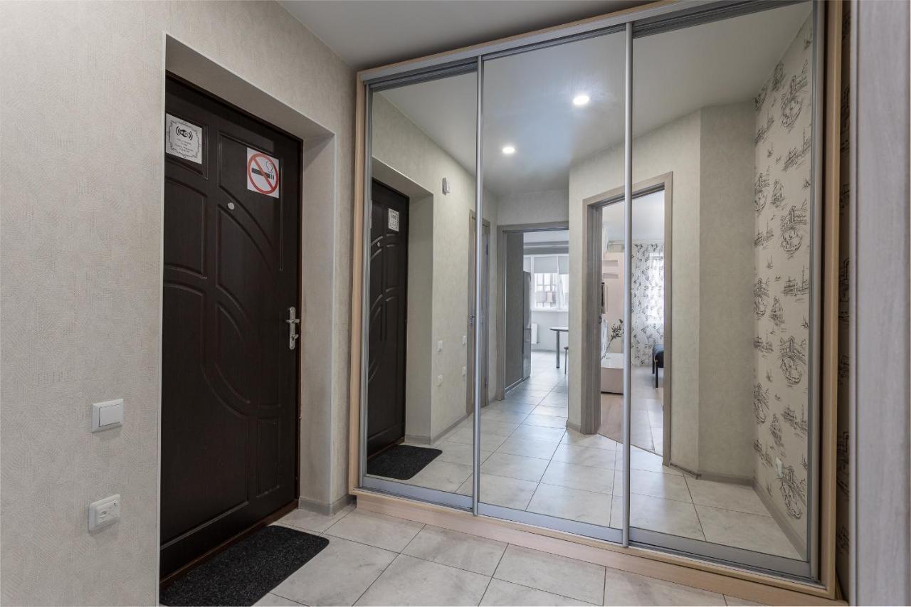 0131 Apartment Near Zhulyany Airport New Complex Kiev Exterior foto